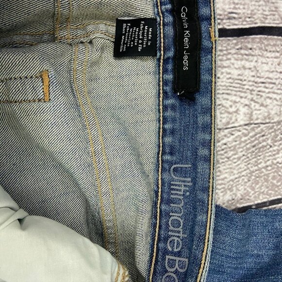 Calvin Klein Ultimate Bootcut Jeans 6/30 - Picture 6 of 8